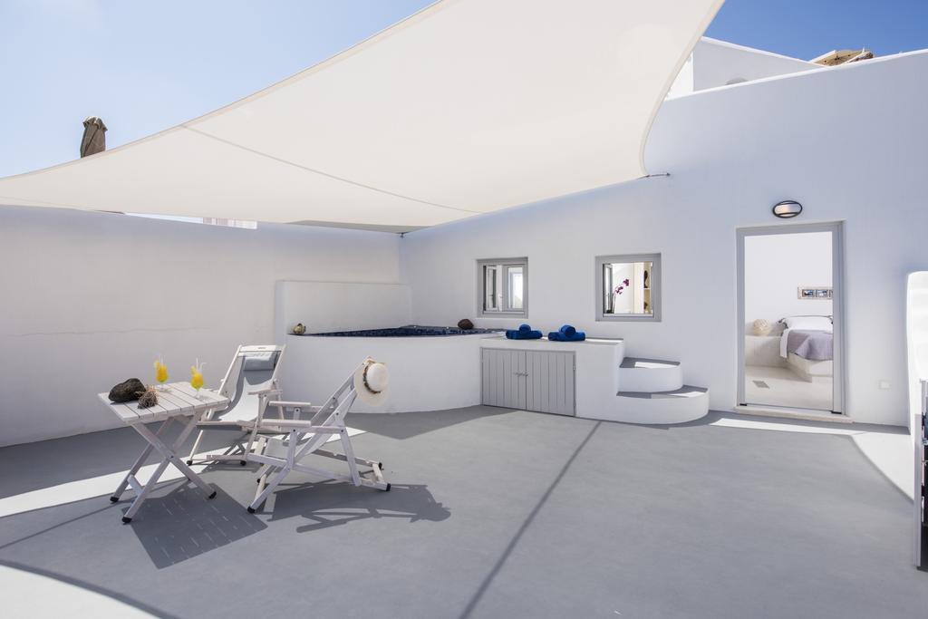 Ambition Suites (Adults Only) Oia  Exterior photo